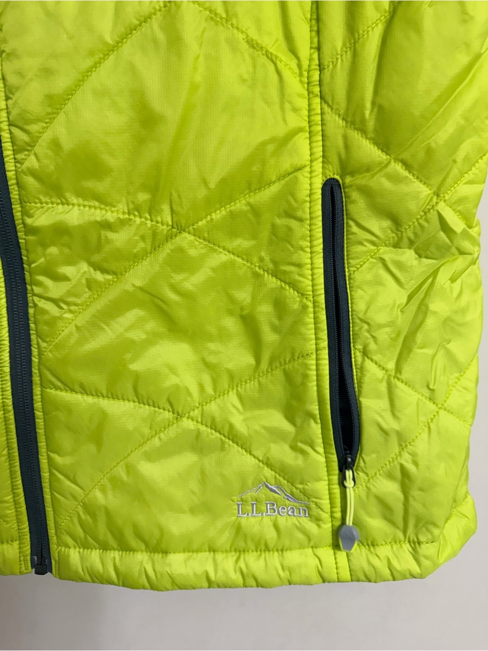 L.L.Bean Women’s Quilted Vest XL Lime Green Neon Full Zip - Picture 4 of 8